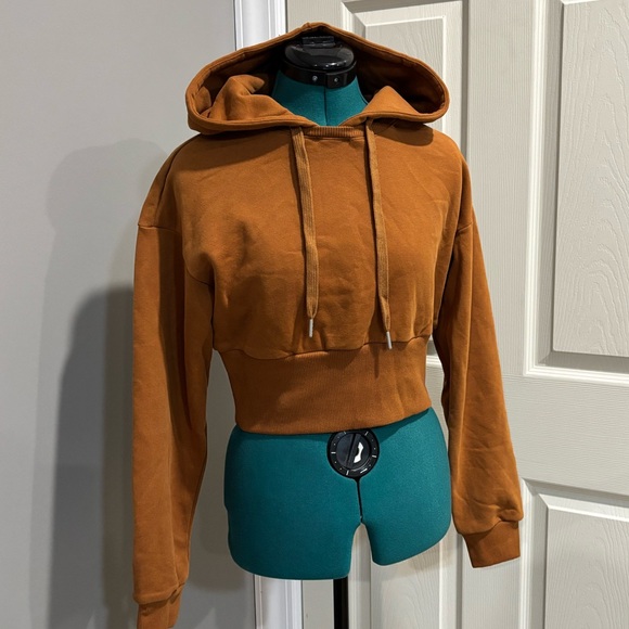 Halara cropped sweatshirt with removable hood - Picture 6 of 16